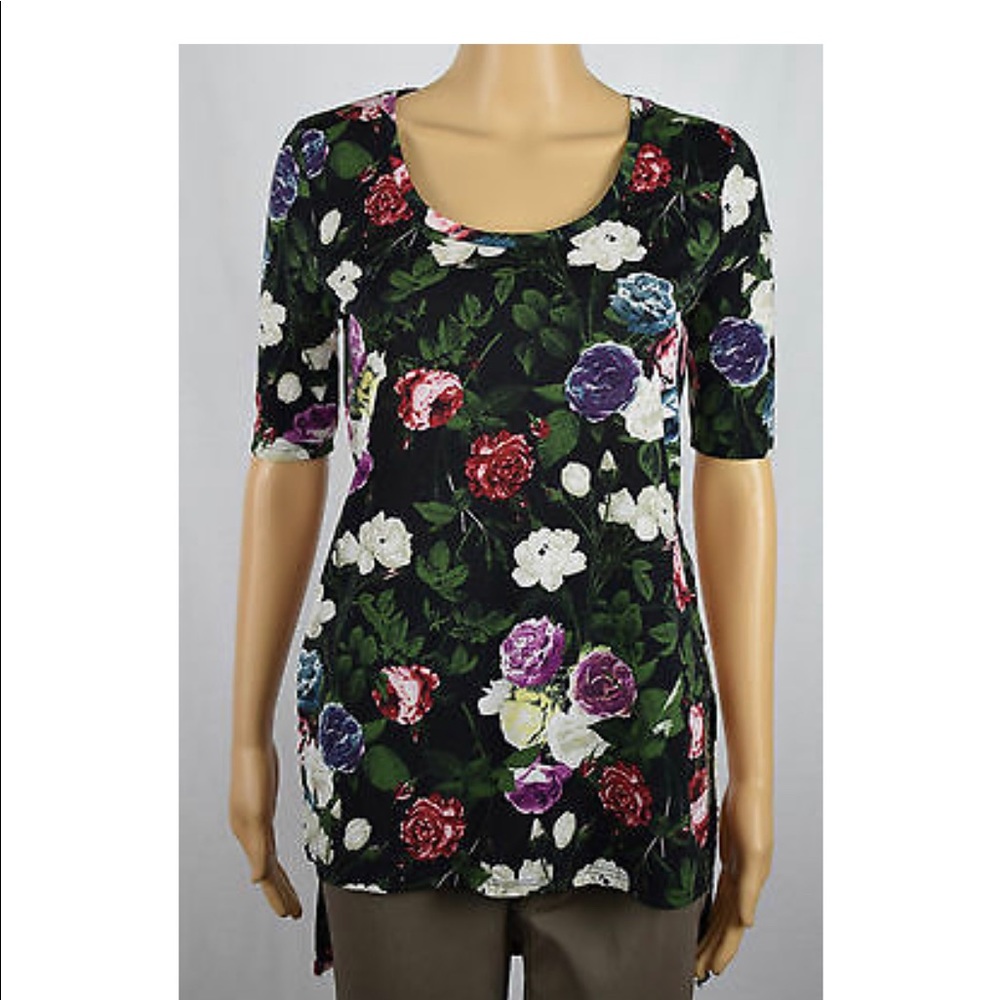 Rebellious. One. Side Slit Floral Blouse